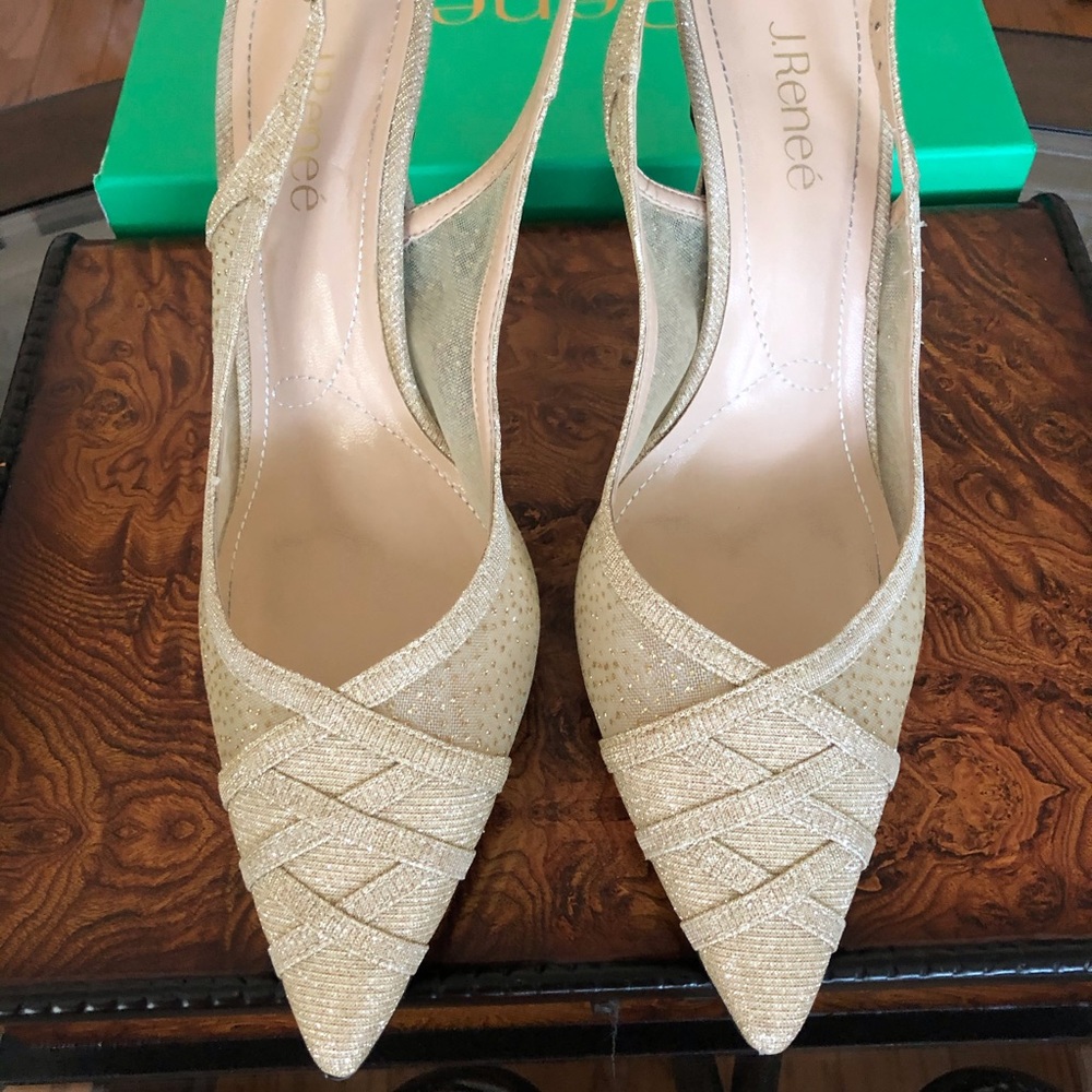 New J. Renee Savina Sling